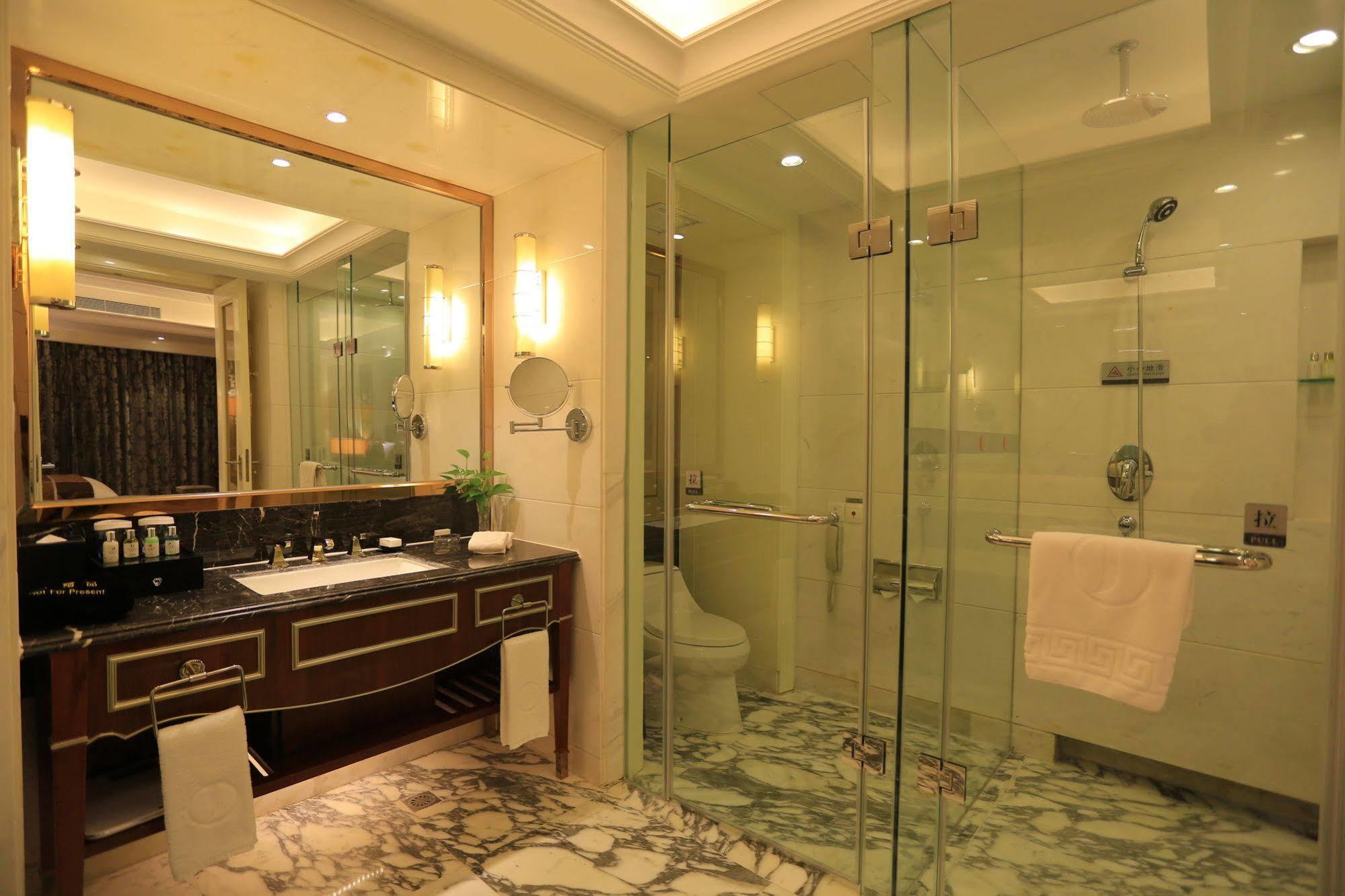 Baoji Jianguo Hotel エクステリア 写真