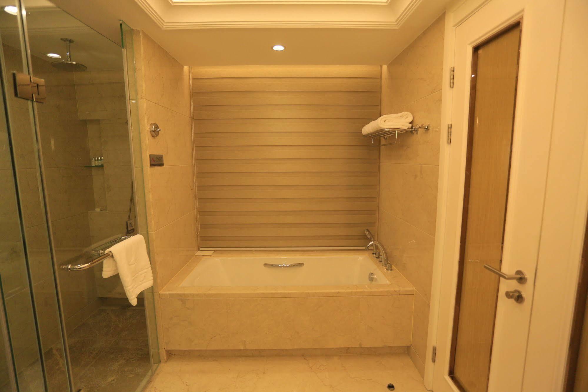 Baoji Jianguo Hotel エクステリア 写真